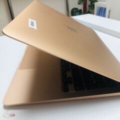 MacBook Air M1 8 GB 256 GB SSD 13.3'' MGND3TU/A Altın - Teşhir