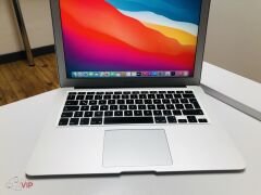 A1466 MacBook Air 13'' 2017 i5 8GB Ram 128GB Ssd - Teşhir - A Kalite A1466 MacBook Air 13'' 2017 i5 8GB Ram 128GB Ssd - Teşhir - A Kalite