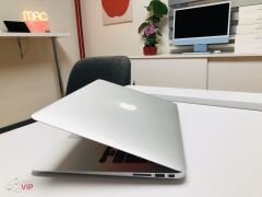 A1466 MacBook Air 13'' 2017 i5 8GB Ram 128GB Ssd - Teşhir - A Kalite
