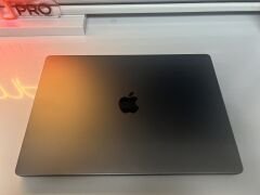 MacBook Pro 16 inç 2021 M1 Pro 16GB RAM 1TB SSD Uzay Grisi A Kalite