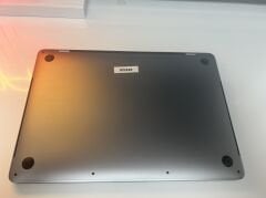 MacBook Pro 13 inç 2020 Touch Bar i5 16GB RAM 512GB SSD Uzay Grisi A Kalite