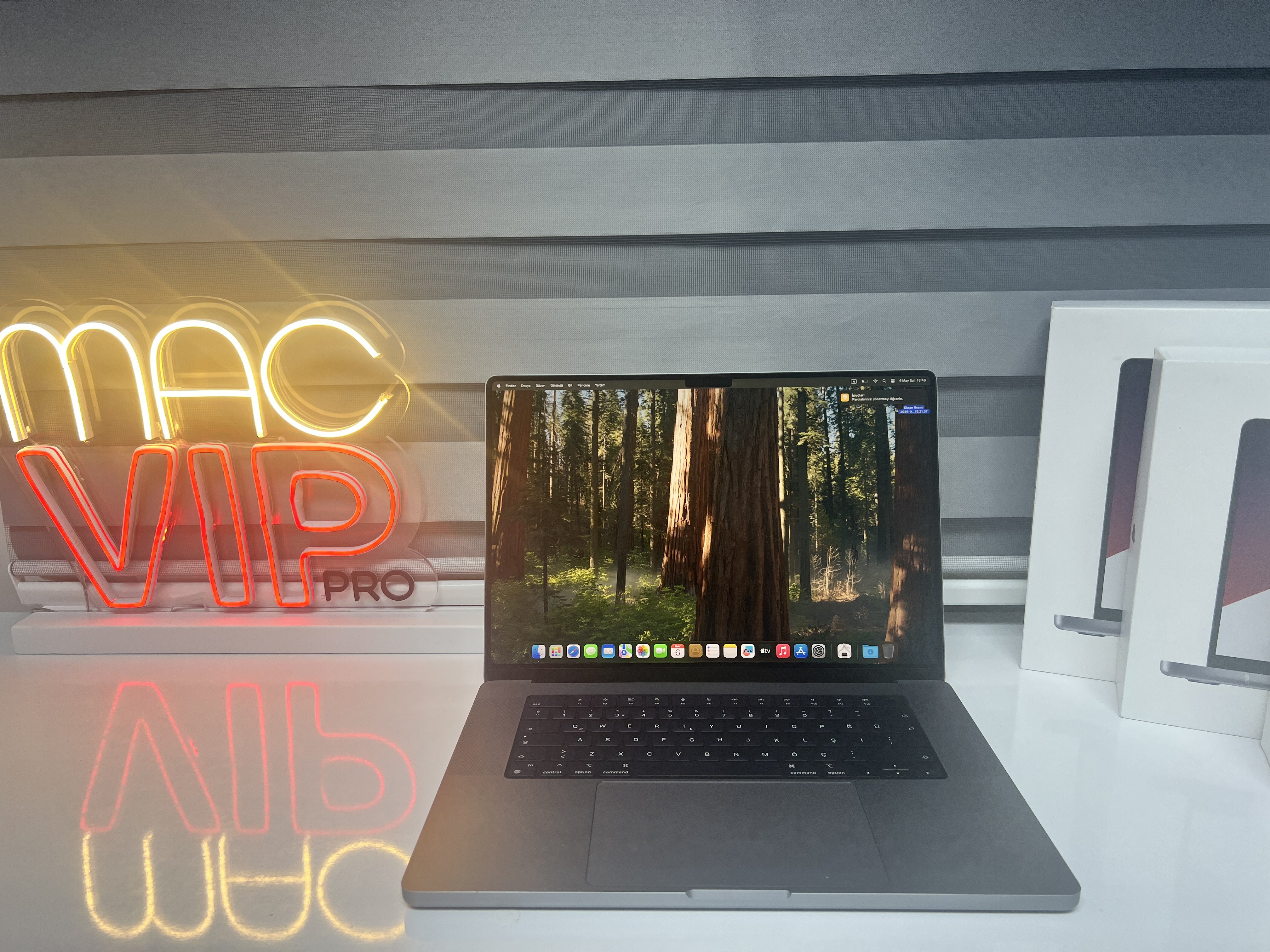 MacBook Pro 16 inç 2021 M1 Pro 16GB RAM 512GB SSD Uzay Grisi A Kalite