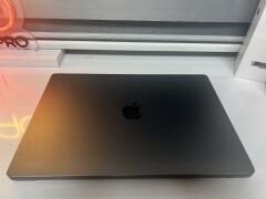 MacBook Pro 16 inç 2021 M1 Pro 16GB RAM 512GB SSD Uzay Grisi A Kalite