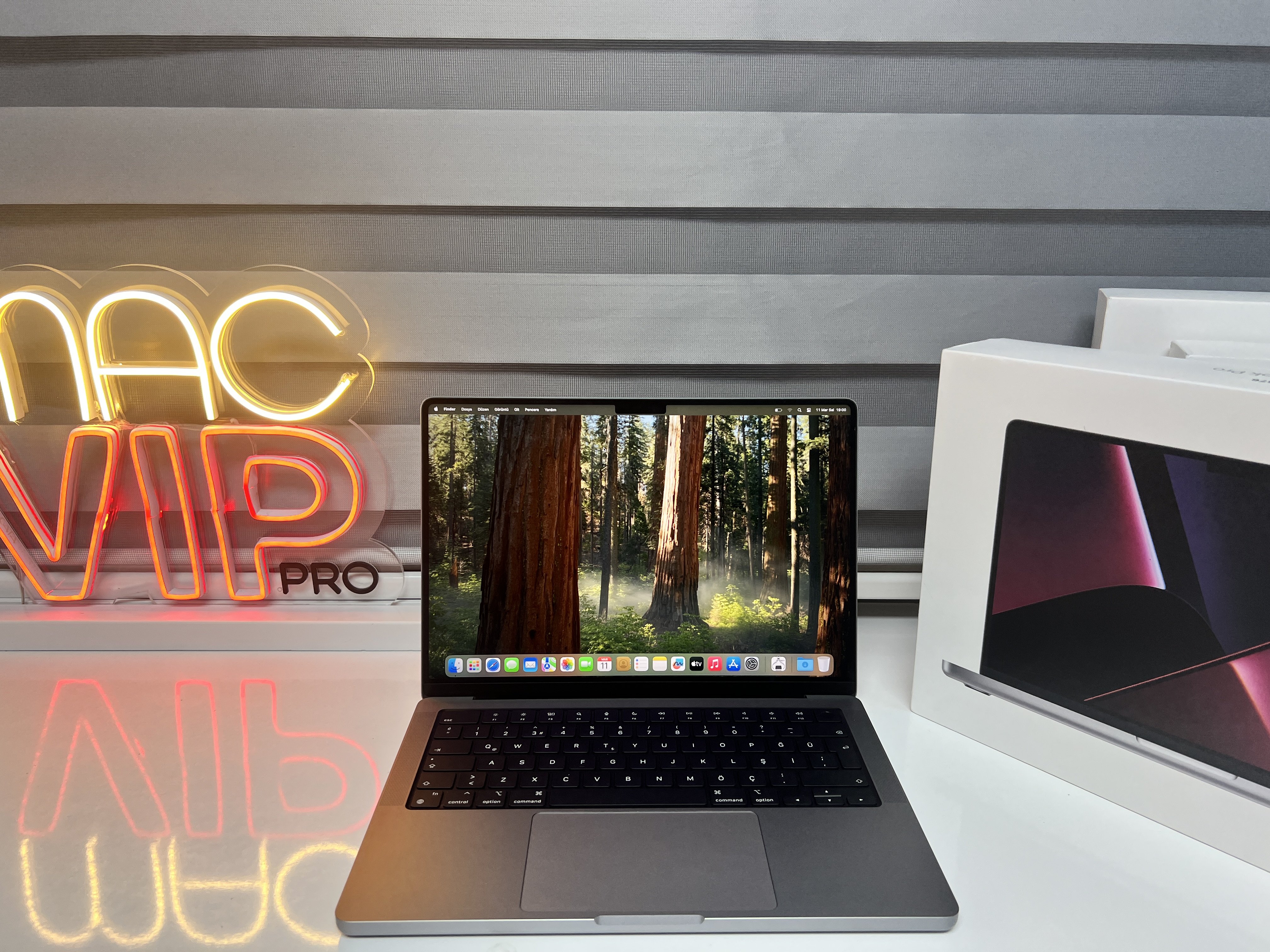 MacBook Pro 14 inç 2023 M2 Pro 16GB RAM 512GB SSD Uzay Grisi A Kalite
