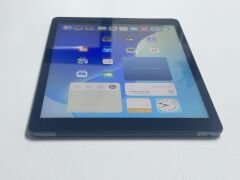 iPad 9 Nesil 64GB WiFi + Hücresel A Kalite 2. El