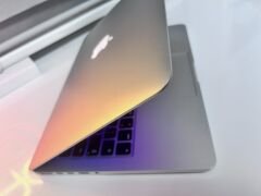 MacBook Pro 13 inç Early 2015 8GB RAM 128GB SSD Gümüş A Kalite