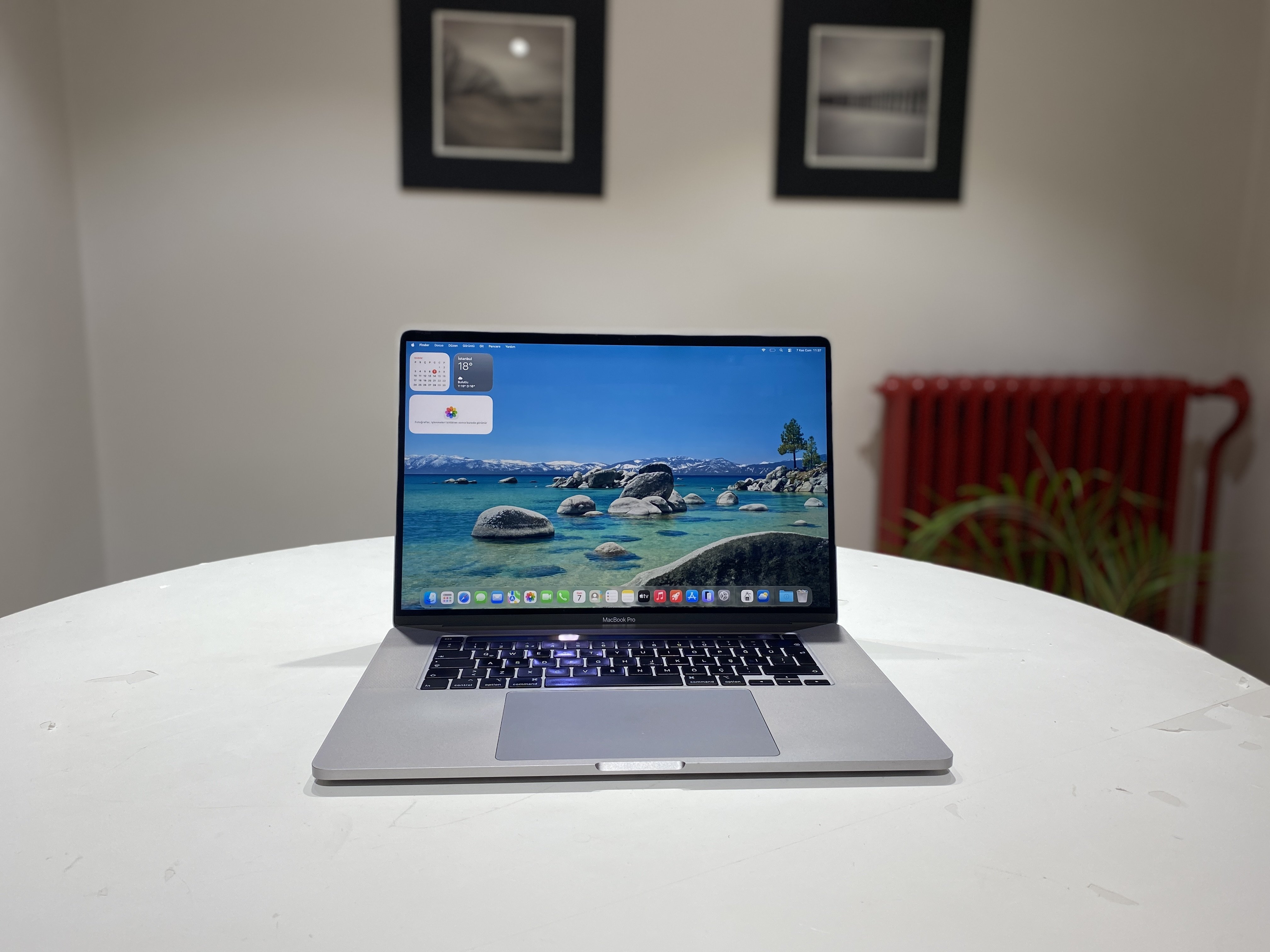 MACBOOK PRO 16 inç 2019 2.3GHZ İ9 32GB RAM 1TB SSD 4GB GPU (A2141)