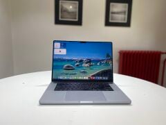 MacBook Pro 16 M1 Max 1TB 32GB RAM (Teşhir)