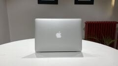MACBOOK AİR 13 inç 2017 1.8GHZ İ5 8GB RAM 128GB SSD