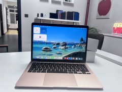 MACBOOK AİR 13 inç 2020 M1 8CPU, 7GPU, 8GB RAM, 512GB SSD A2337