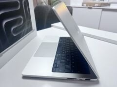 MacBook Pro 14 M4 2024 16GB 512GB Gümüş