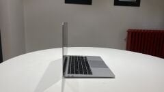 MACBOOK AİR 13 inç 2020 M1 8GB RAM 256GB SSD UZAY GRİSİ - TEŞHİR