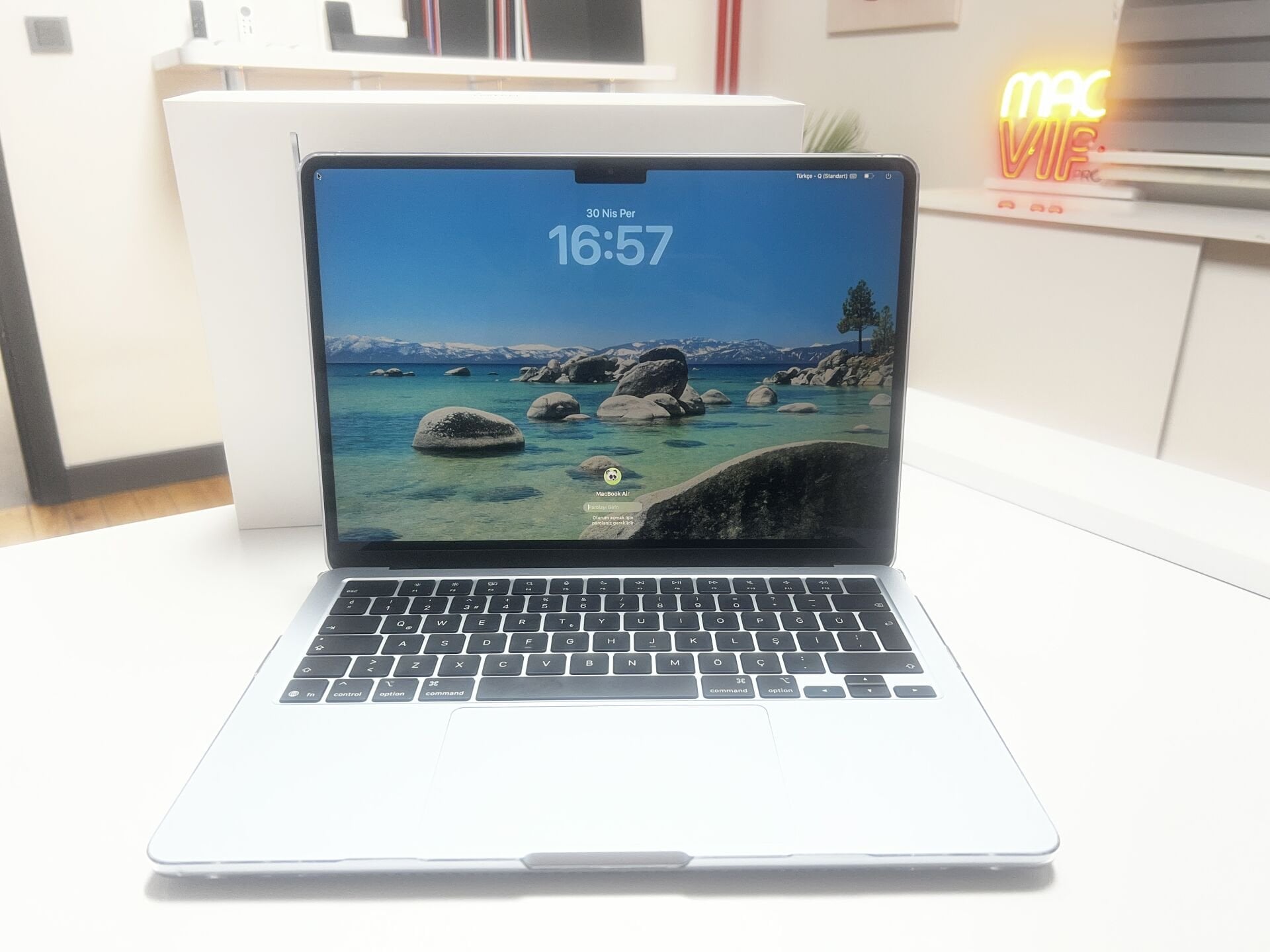 MACBOOK AIR 13 M4 2025 16GB 256GB SKY BLUE 2 YIL APPLE GARANTİLİ