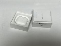 APPLE AIRPODS 4 NESİL MAGSAFE ŞARJ KUTUSU BEYAZ 2. EL SORUNSUZ