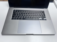 MACBOOK PRO 16 inç 2019     2.6GHZ İ7, 32GB RAM, 512GB SSD, 4GB GPU    UZAY GRİSİ