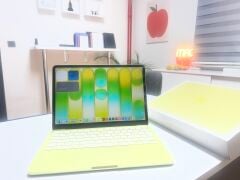 MacBook Neo 13 inç Apple M1 8GB 256GB SSD Sarı - KUTU AÇIK SIFIR ÜRÜN