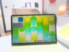 MacBook Neo 13 inç Apple M1 8GB 256GB SSD Sarı - KUTU AÇIK SIFIR ÜRÜN