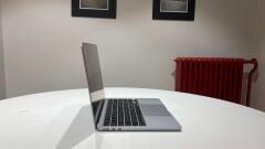 MacBook Air 13 M2 8CPU 8GPU 8GB RAM 256GB SSD Uzay Grisi (Full Kutulu)