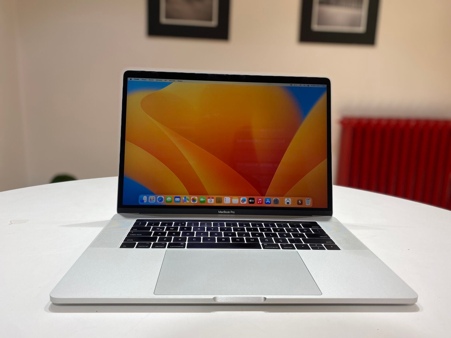 MacBook Pro 15 2017 i7 2.8GHz / 16GB RAM / 512GB SSD / 2GB GPU Gümüş