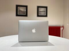 MacBook Air 13 2015 i5 8GB / 256GB SSD Gümüş - 1 Ay Garantili