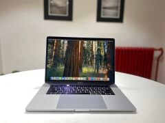 MacBook Pro 15 2018 i9 2.9GHz / 32GB RAM / 1TB SSD / 4GB GPU Uzay Grisi